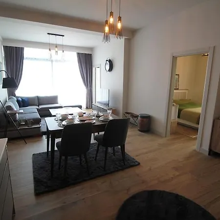 Havuzlu Sitede Manzarali Daire Apartamento Bodrum